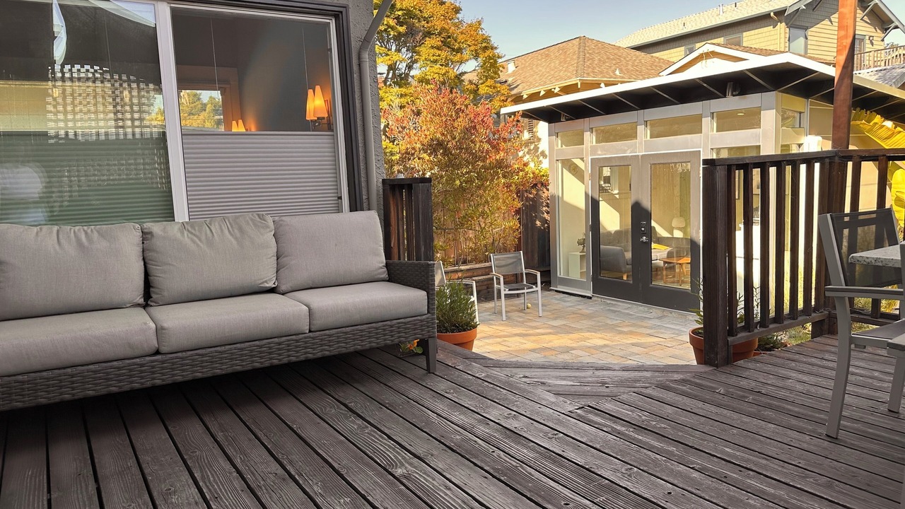 Photo of Patio Balcony in Piedmont Avenue