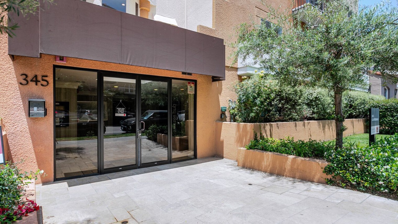 Photo of Outdoor in La Brea