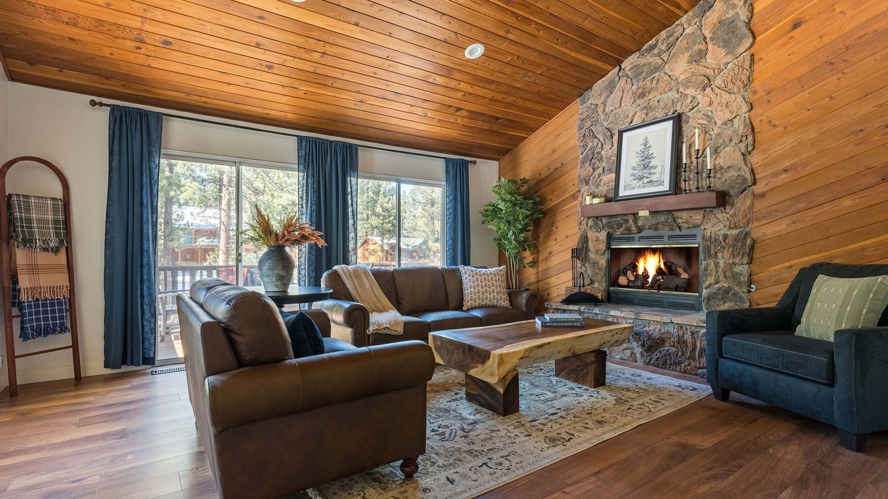Photo of Livingroom in Big Bear