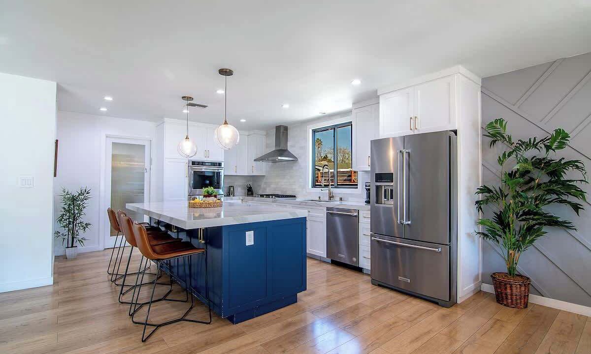 Photo of Kitchen in Valley Glen