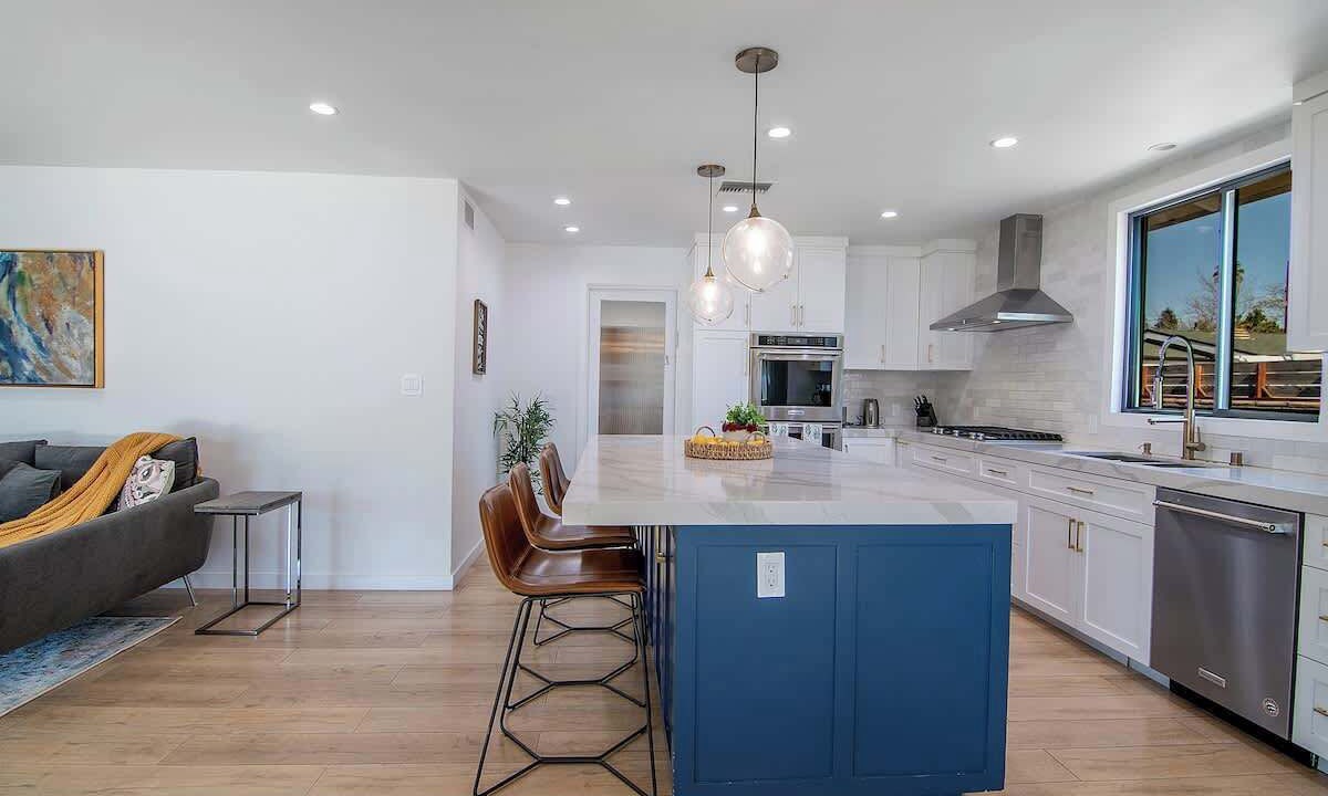 Photo of Kitchen in Valley Glen