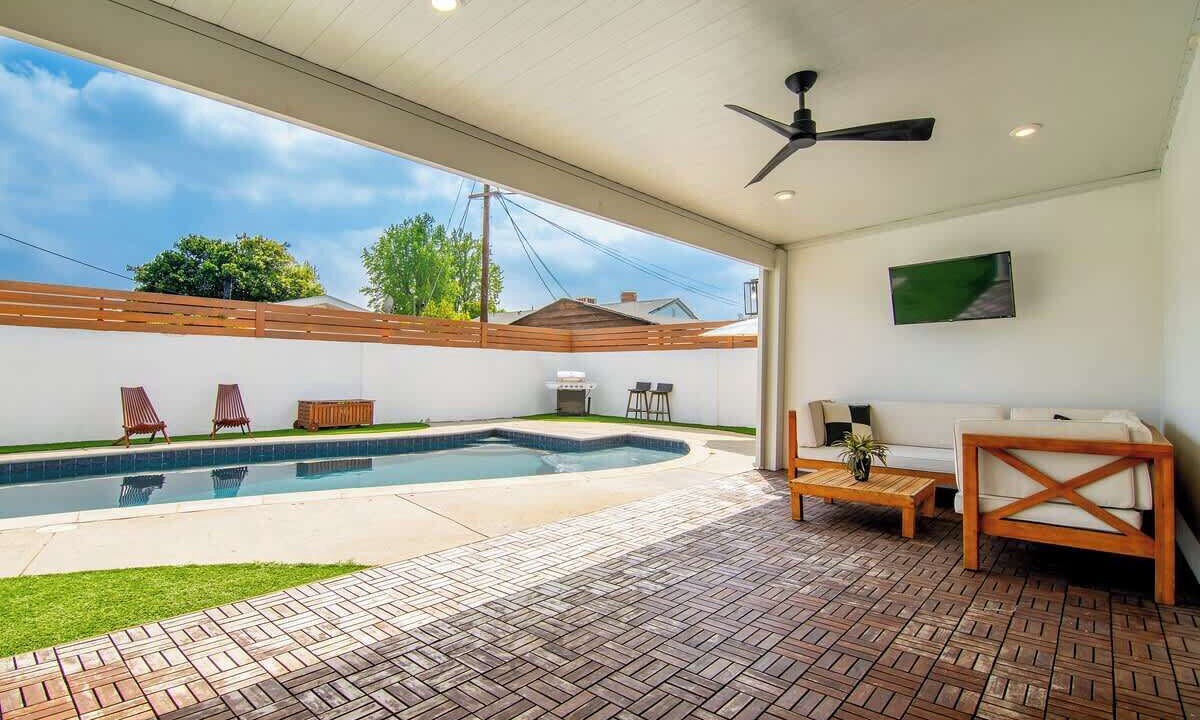Photo of Patio Balcony in Valley Glen