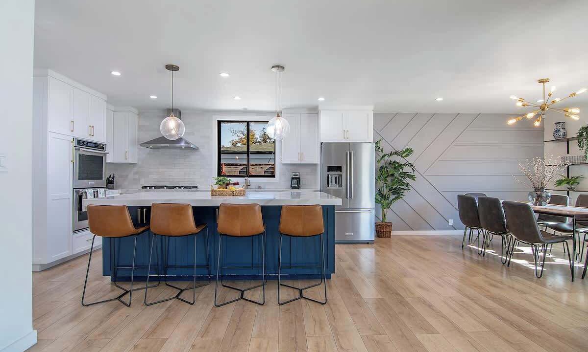 Photo of Kitchen in Valley Glen