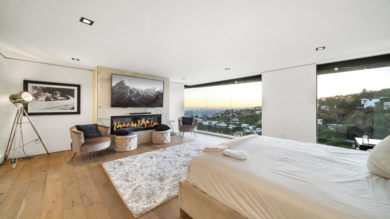 Photo of Bedroom in Hollywood Hills West