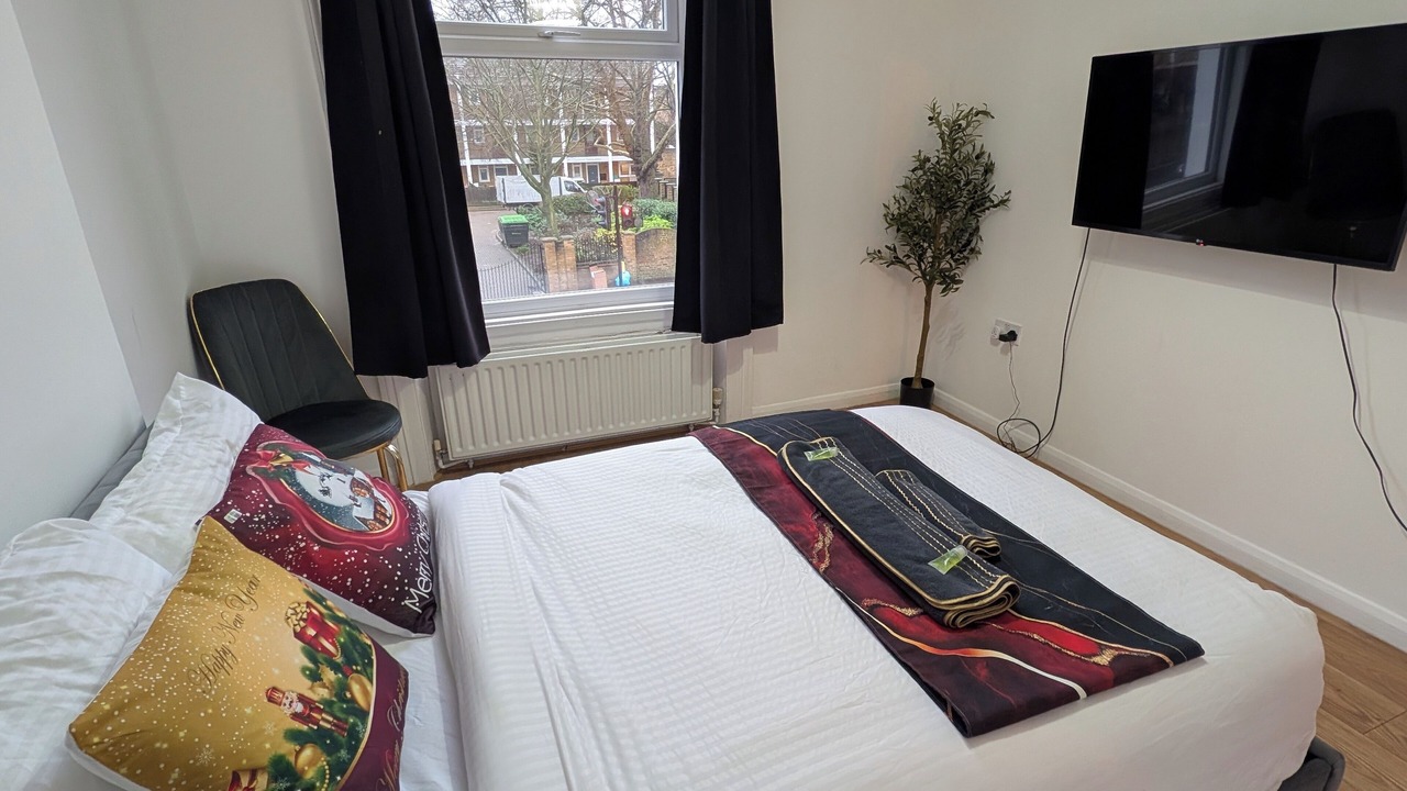 Photo of Bedroom in Harrow Road