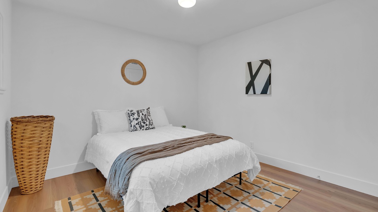 Photo of Bedroom in Inglewood