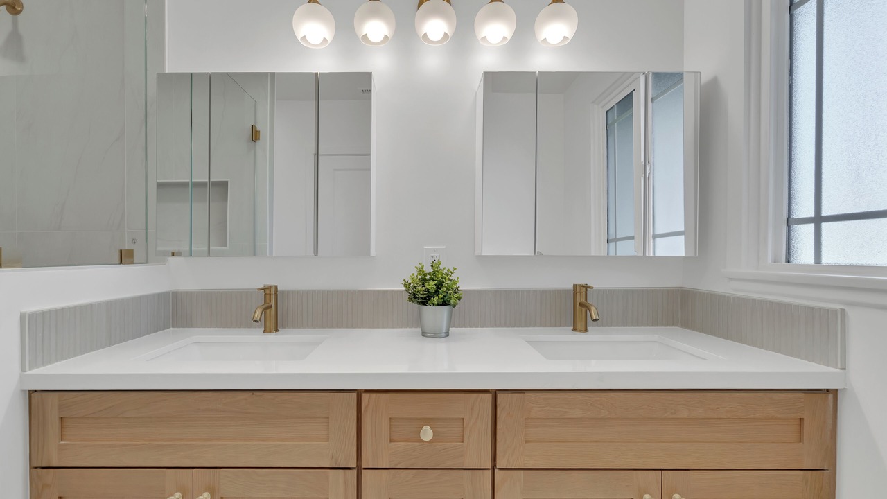 Photo of Bathroom in Inglewood