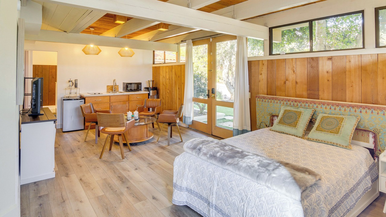 Photo of Others in Central Malibu