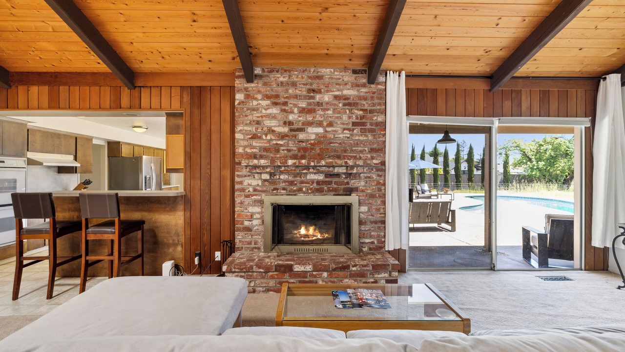 Photo of Livingroom in St. Helena
