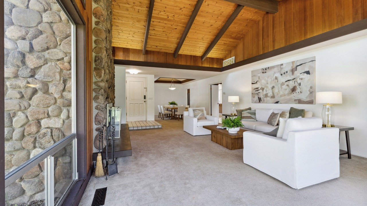 Photo of Livingroom in St. Helena