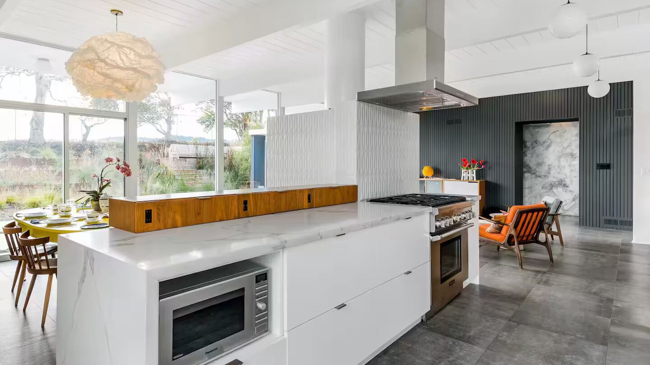Photo of Kitchen in Highlands-Baywood Park