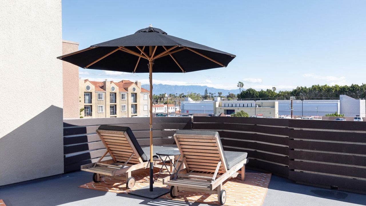 Photo of Patio Balcony in Miracle Mile