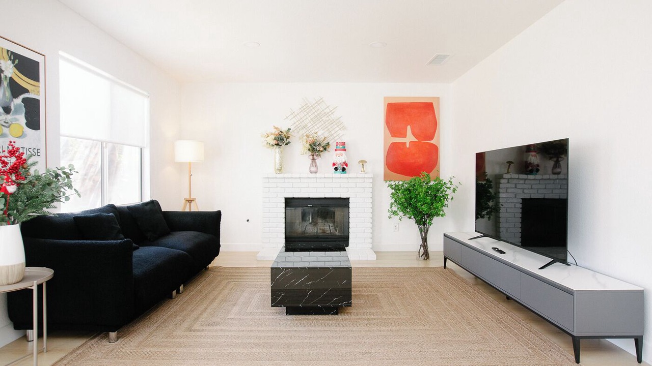Photo of Livingroom in Ontario
