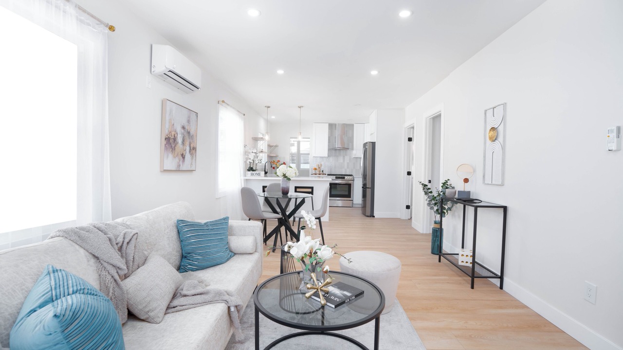 Photo of Livingroom in Eagle Rock