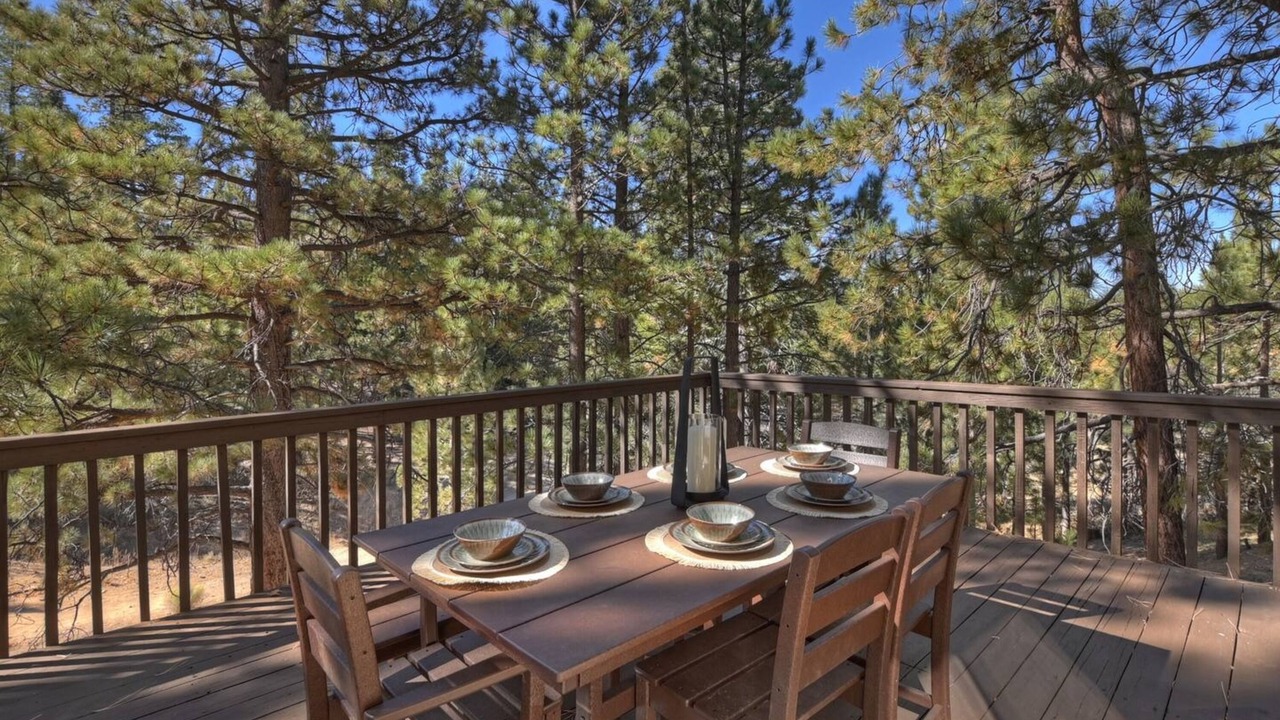 Photo of Outdoor in Upper Moonridge