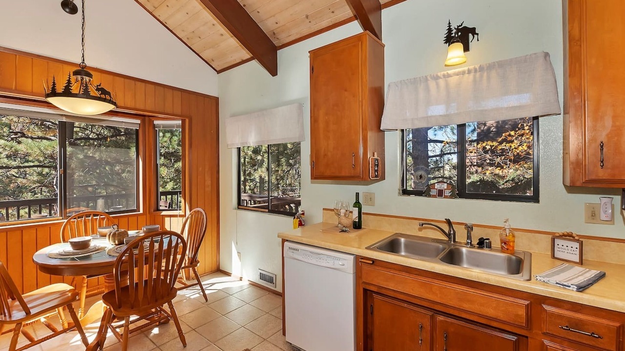 Photo of Outdoor in Upper Moonridge