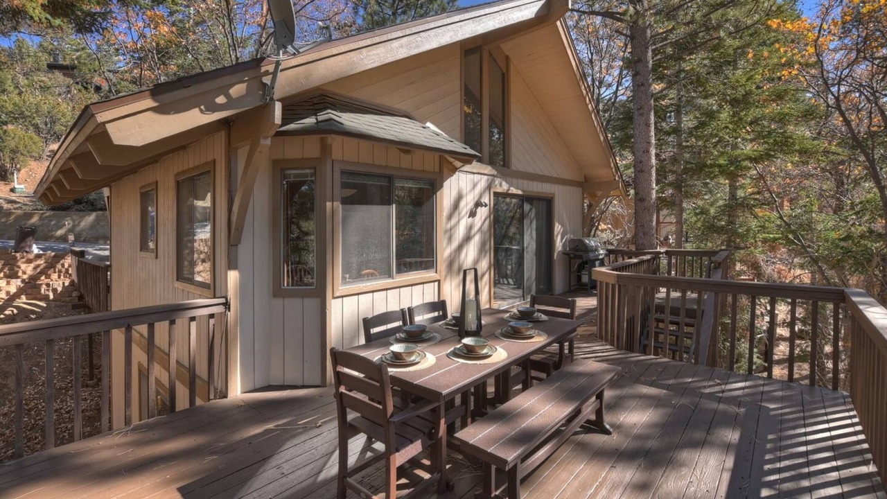 Photo of Outdoor in Upper Moonridge