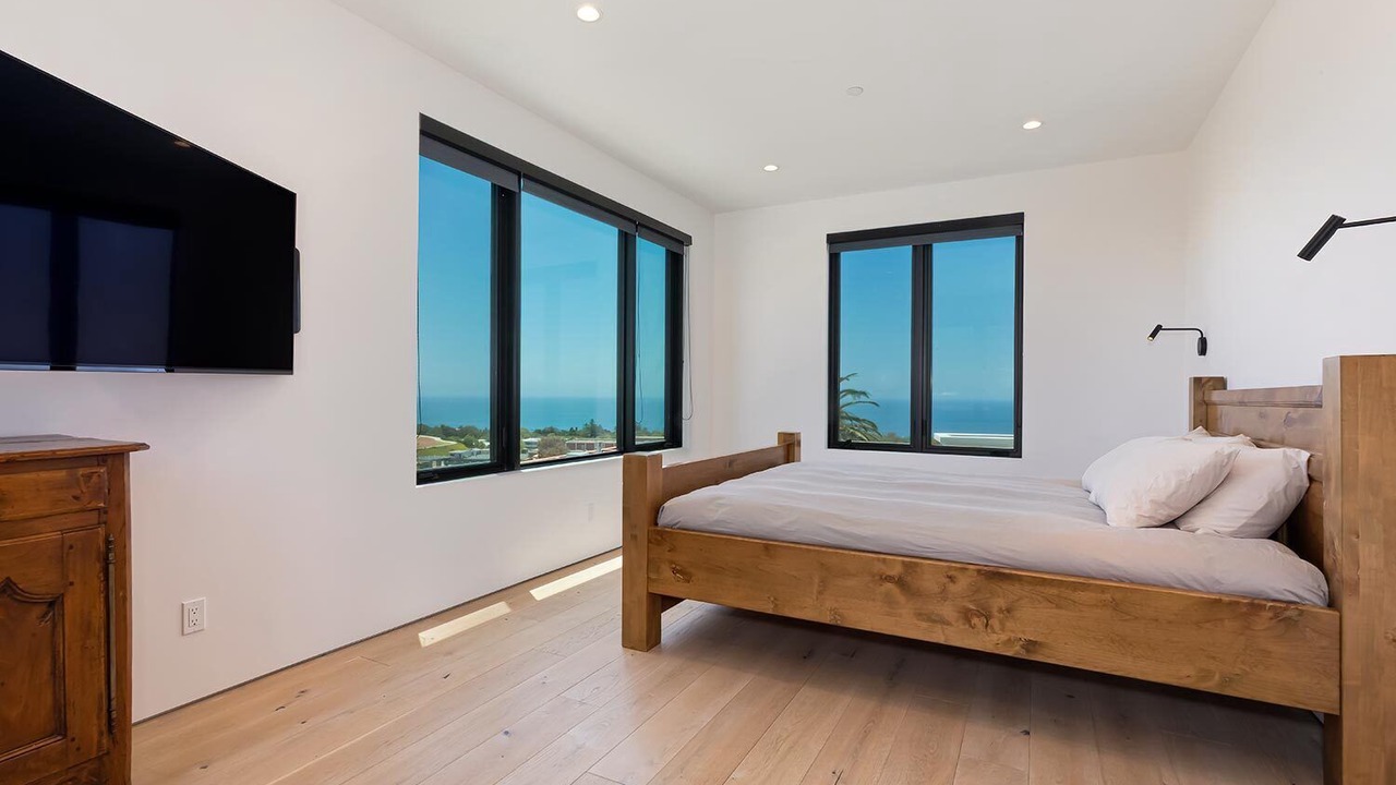 Photo of Bedroom in Western Malibu