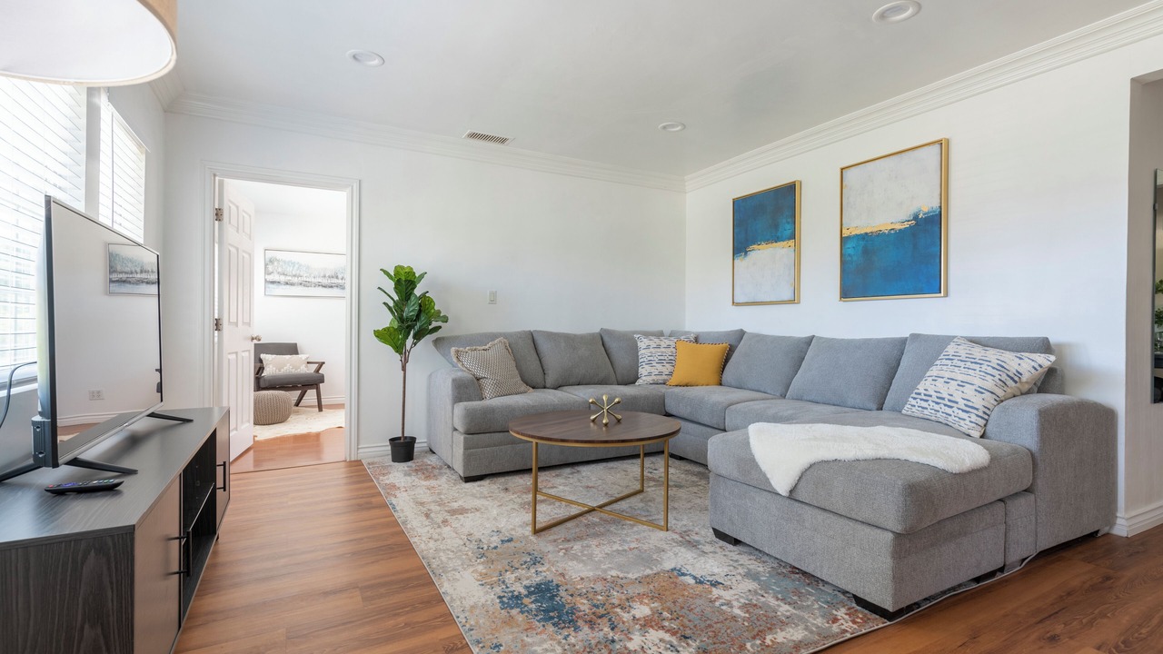 Photo of Livingroom in South San Gabriel