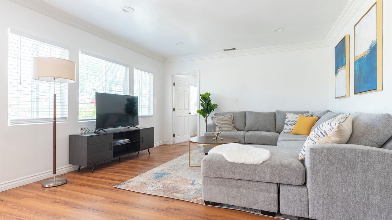 Photo of Livingroom in South San Gabriel