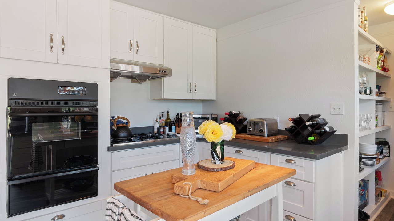 Photo of Kitchen in St. Helena