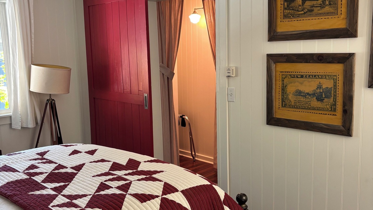 Photo of Bedroom in Cedar Glen