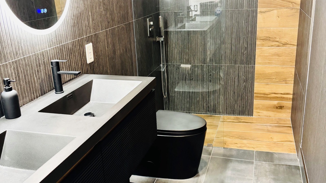 Photo of Bathroom in Laguna West-Lakeside