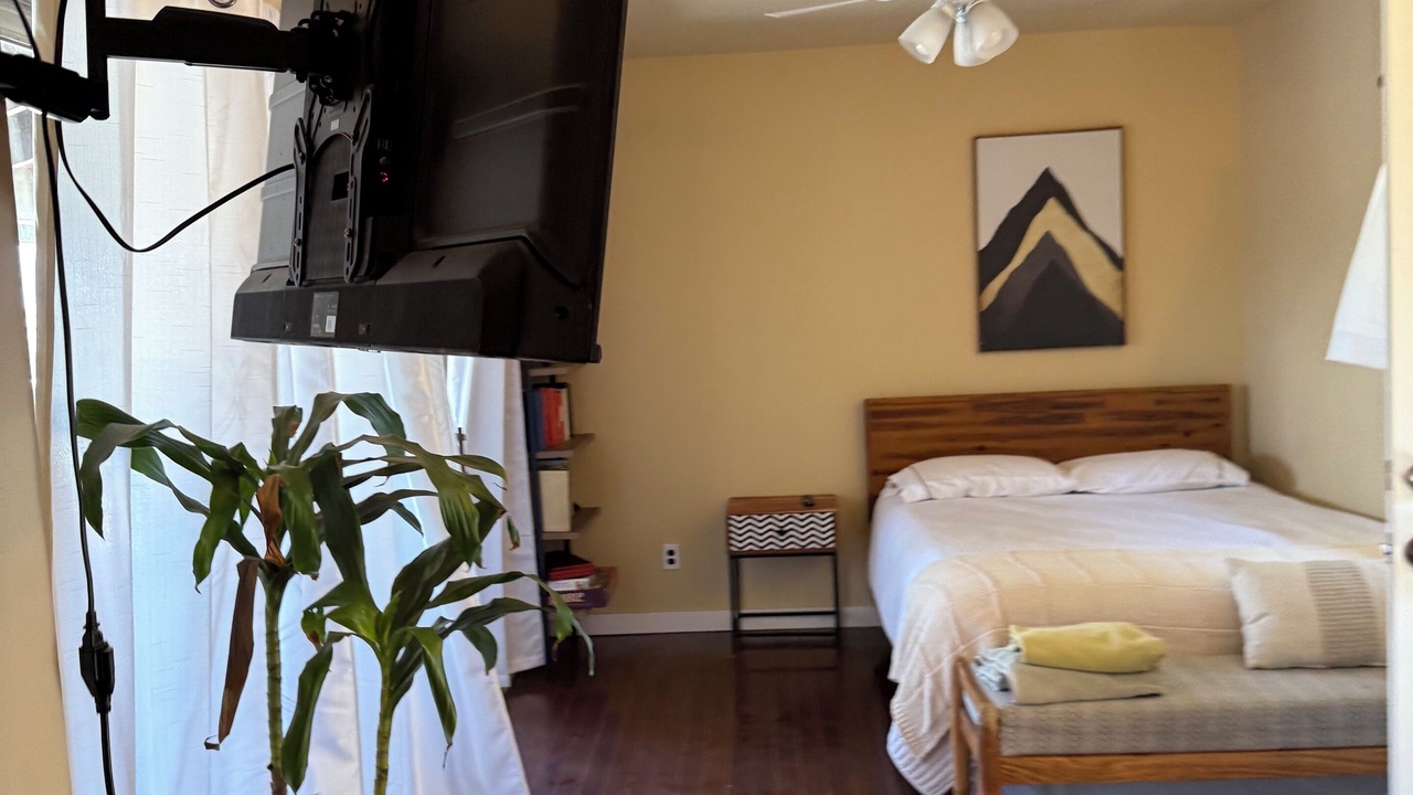 Photo of Bedroom in South San Gabriel