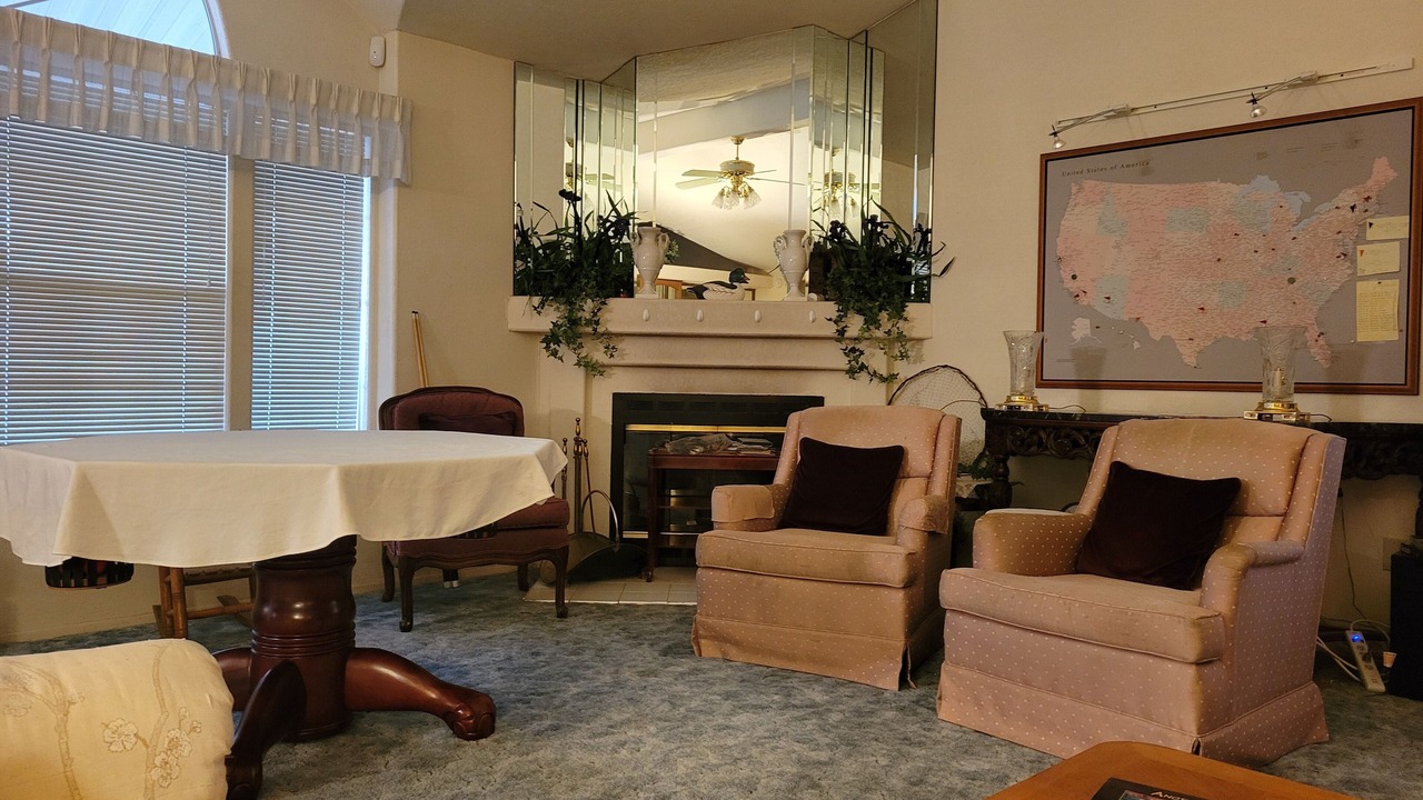 Photo of Livingroom in Porterville