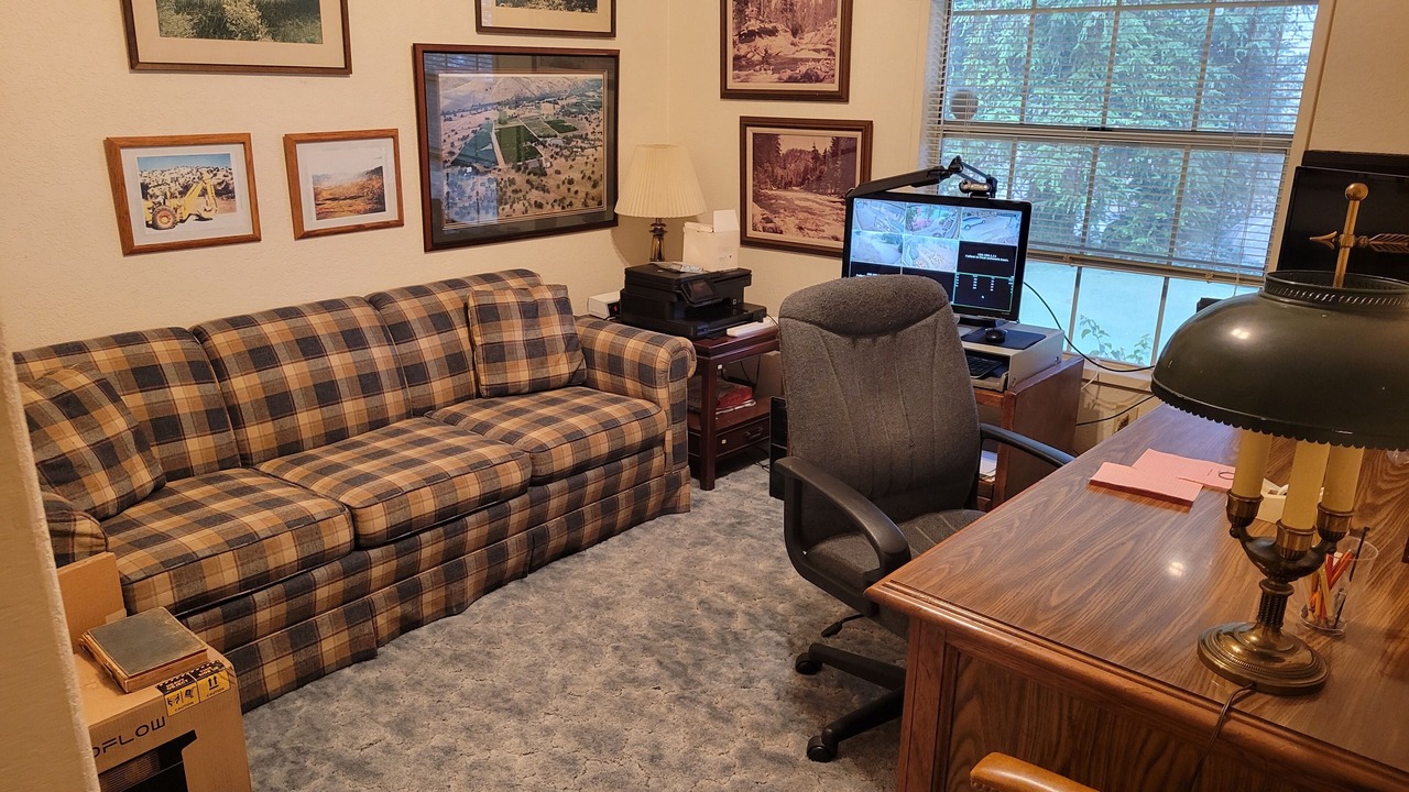 Photo of Livingroom in Porterville