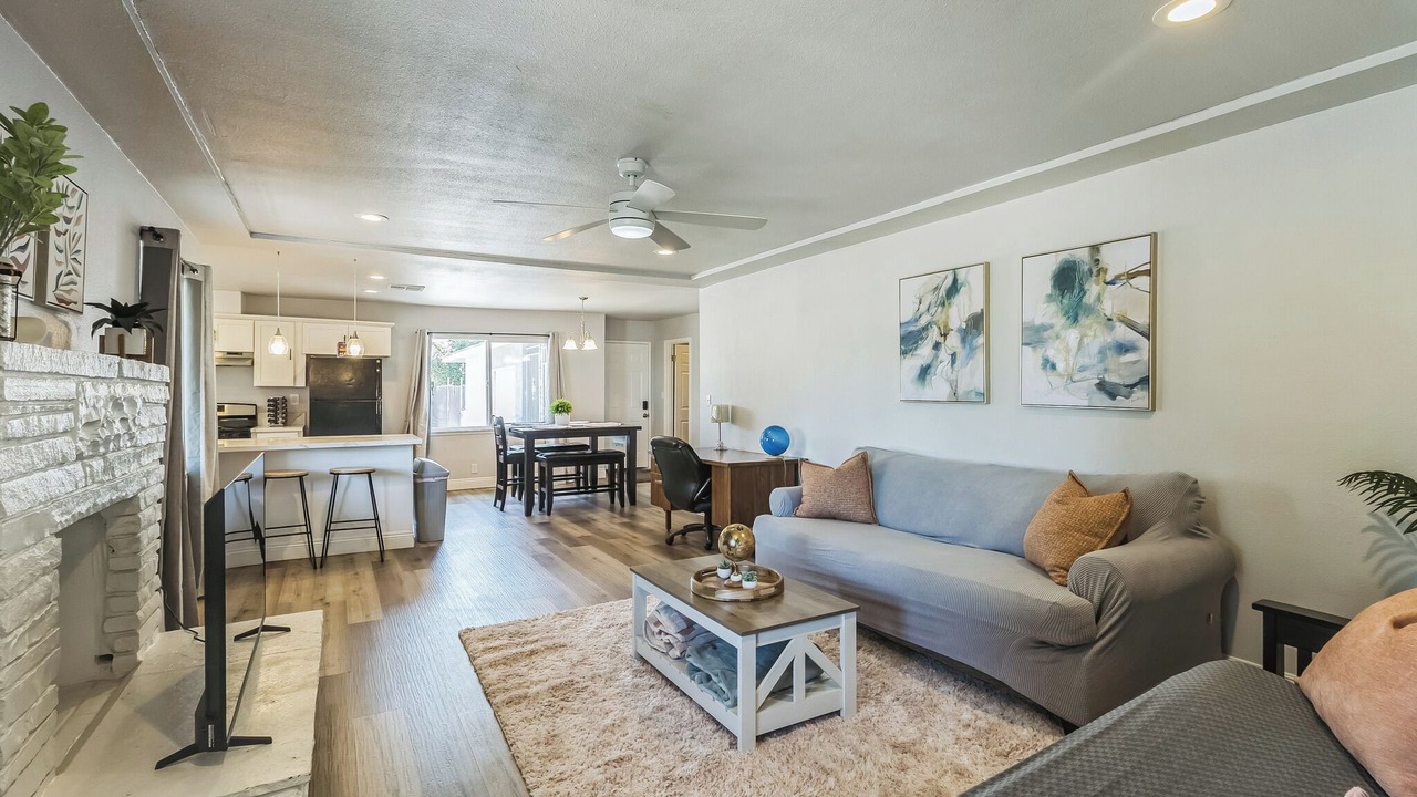 Photo of Livingroom in Raisin