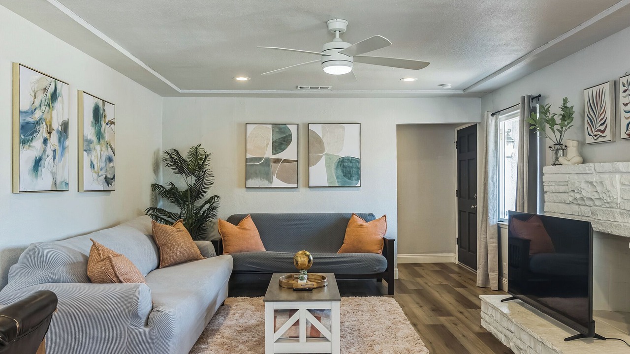 Photo of Livingroom in Raisin