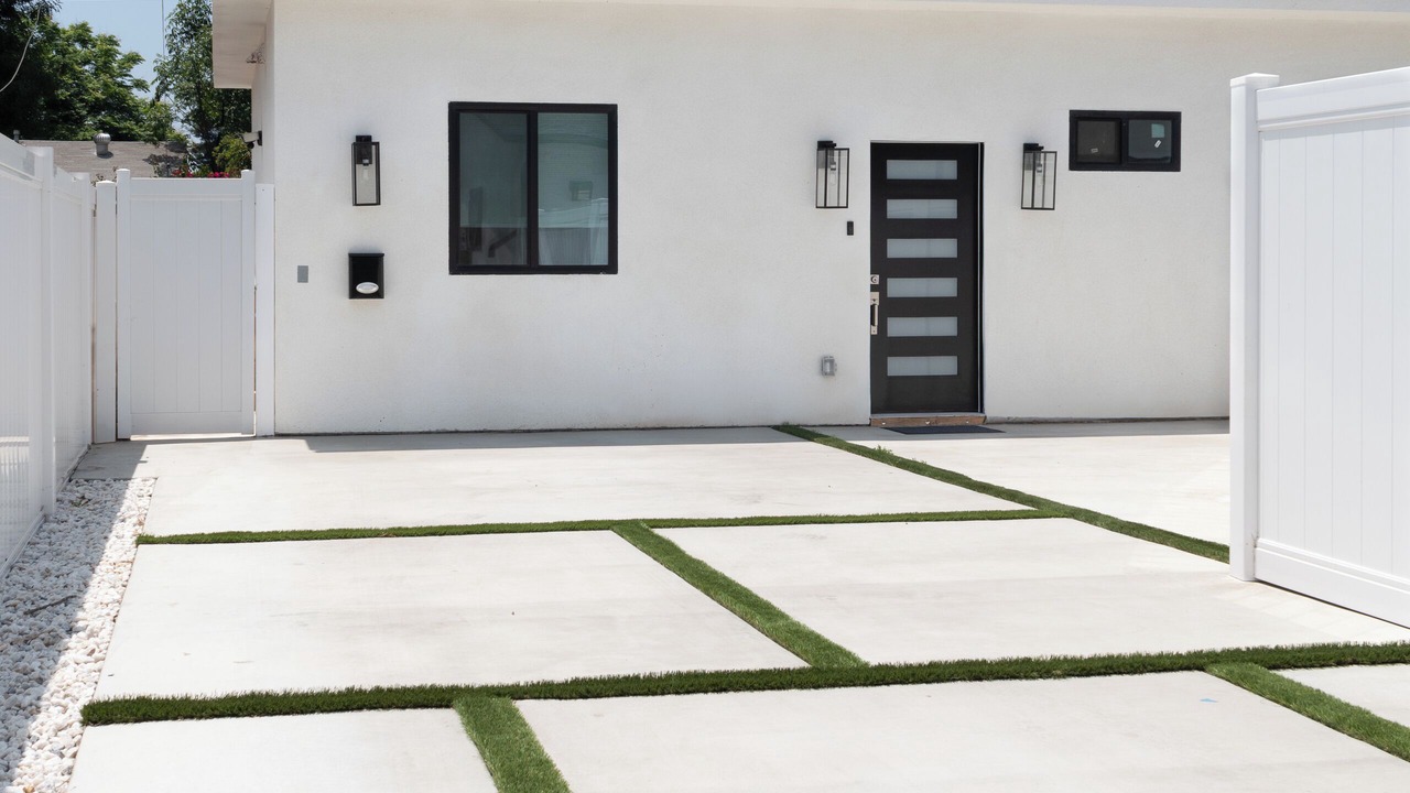 Photo of Outdoor in North Hollywood