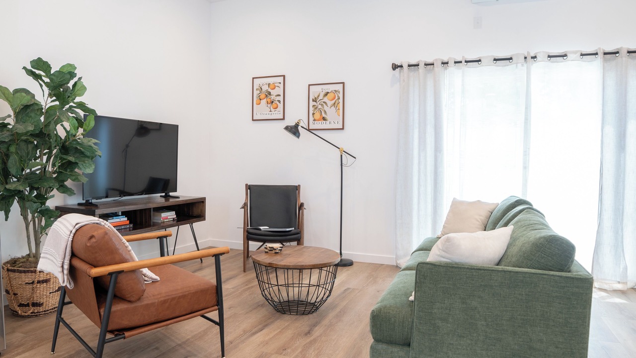 Photo of Livingroom in North Hollywood