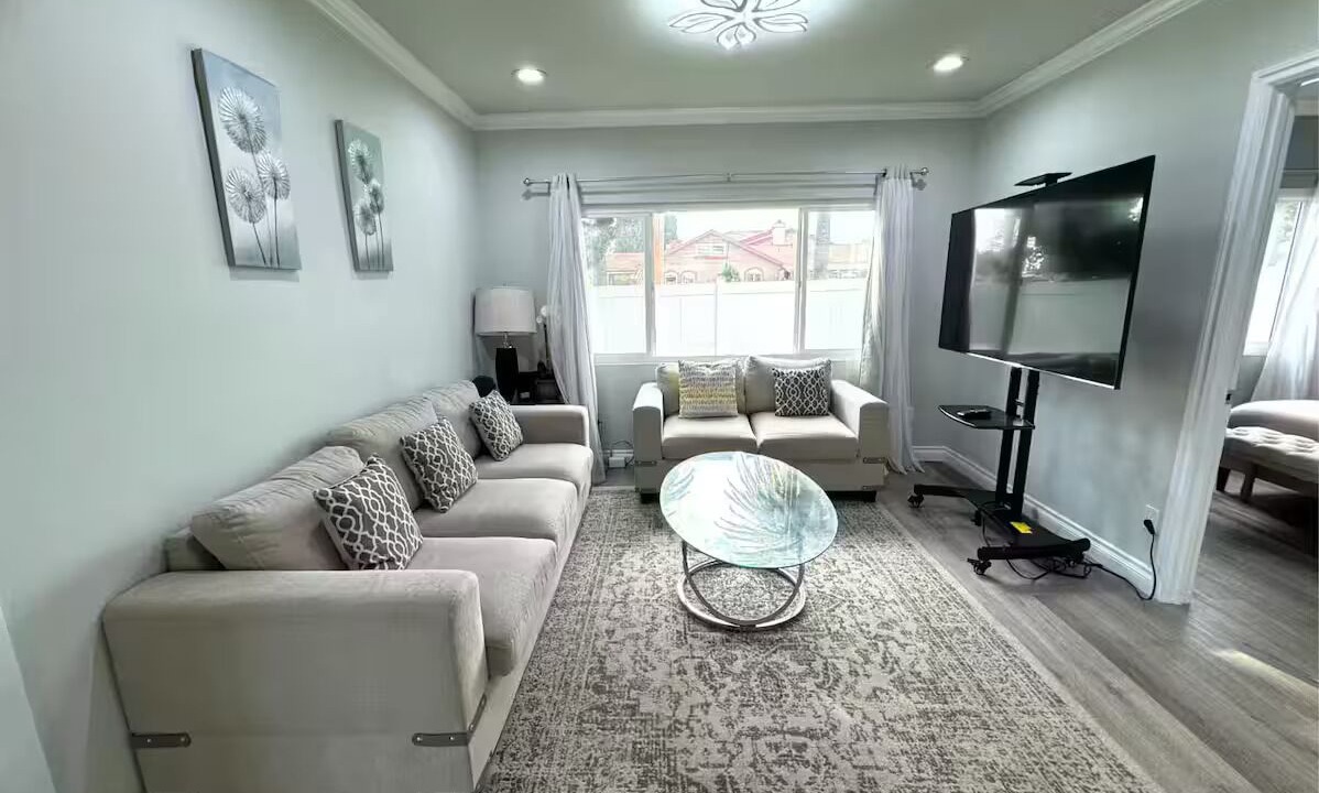 Photo of Livingroom in East San Gabriel