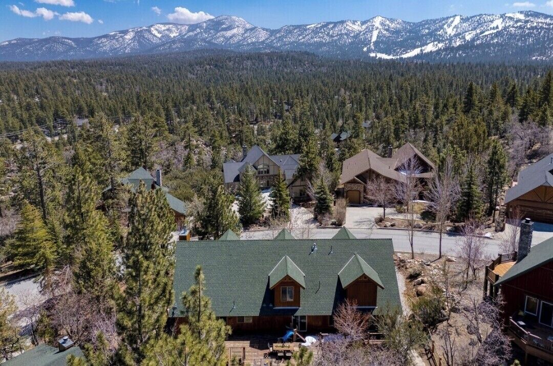 Photo of Outdoor in Castle Glen Estates