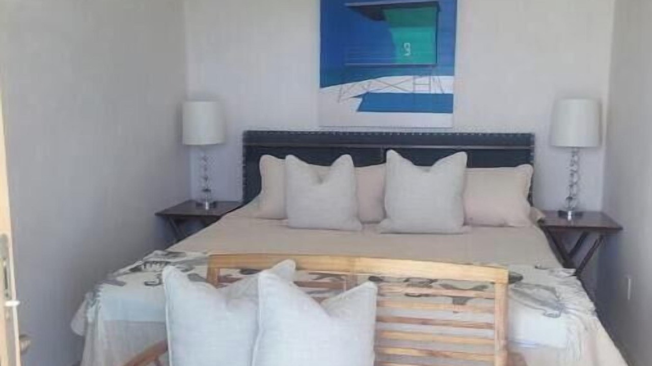 Photo of Bedroom in Western Malibu