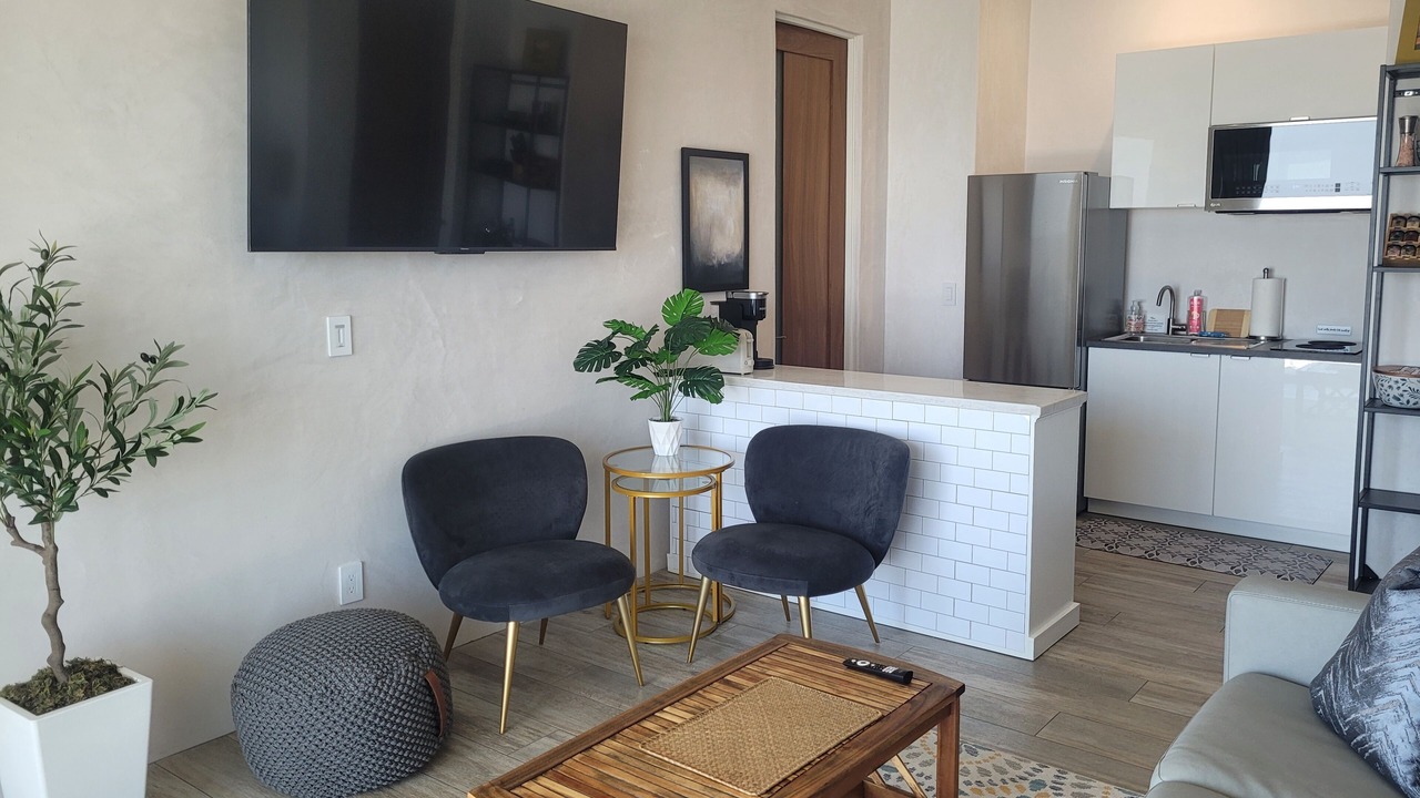 Photo of Livingroom in Western Malibu
