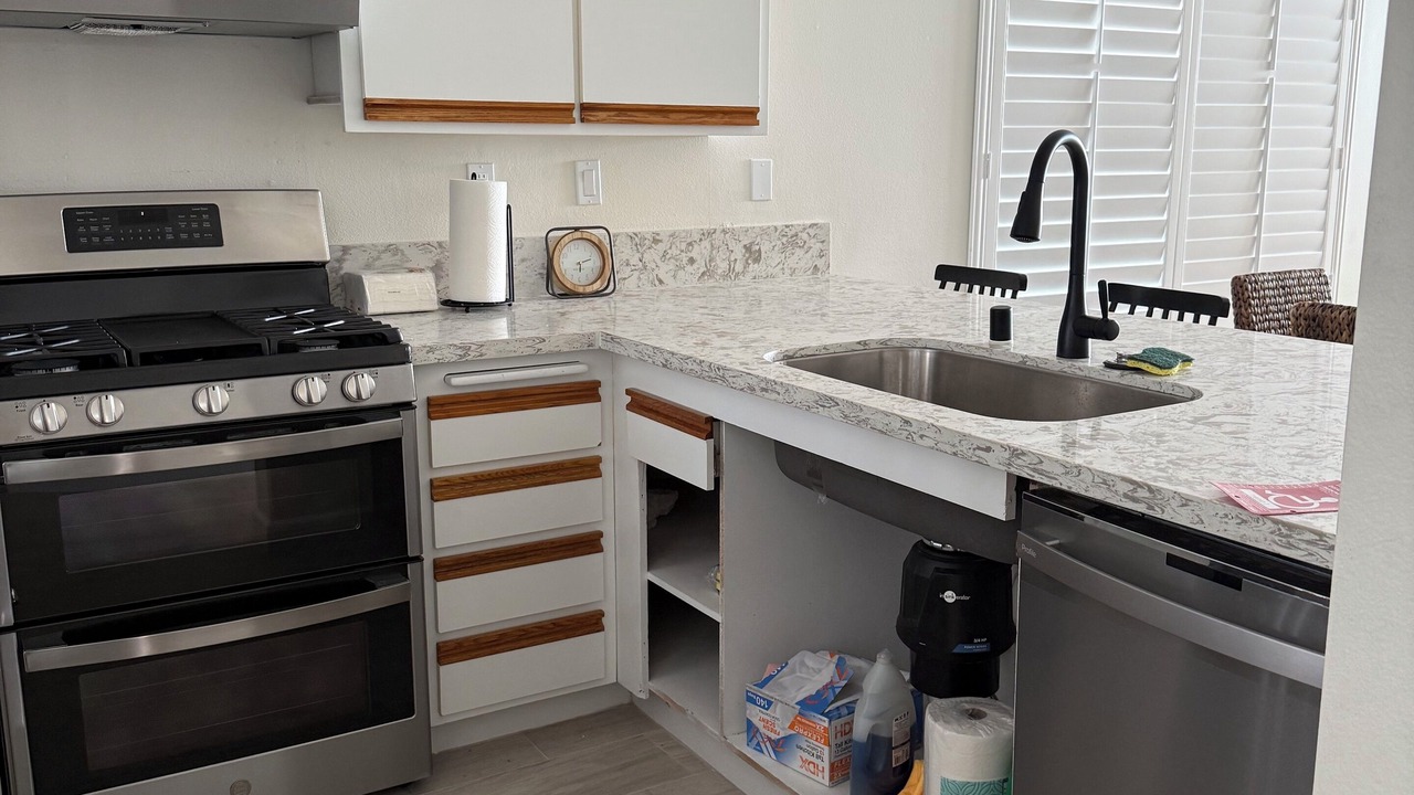 Photo of Kitchen in Corona