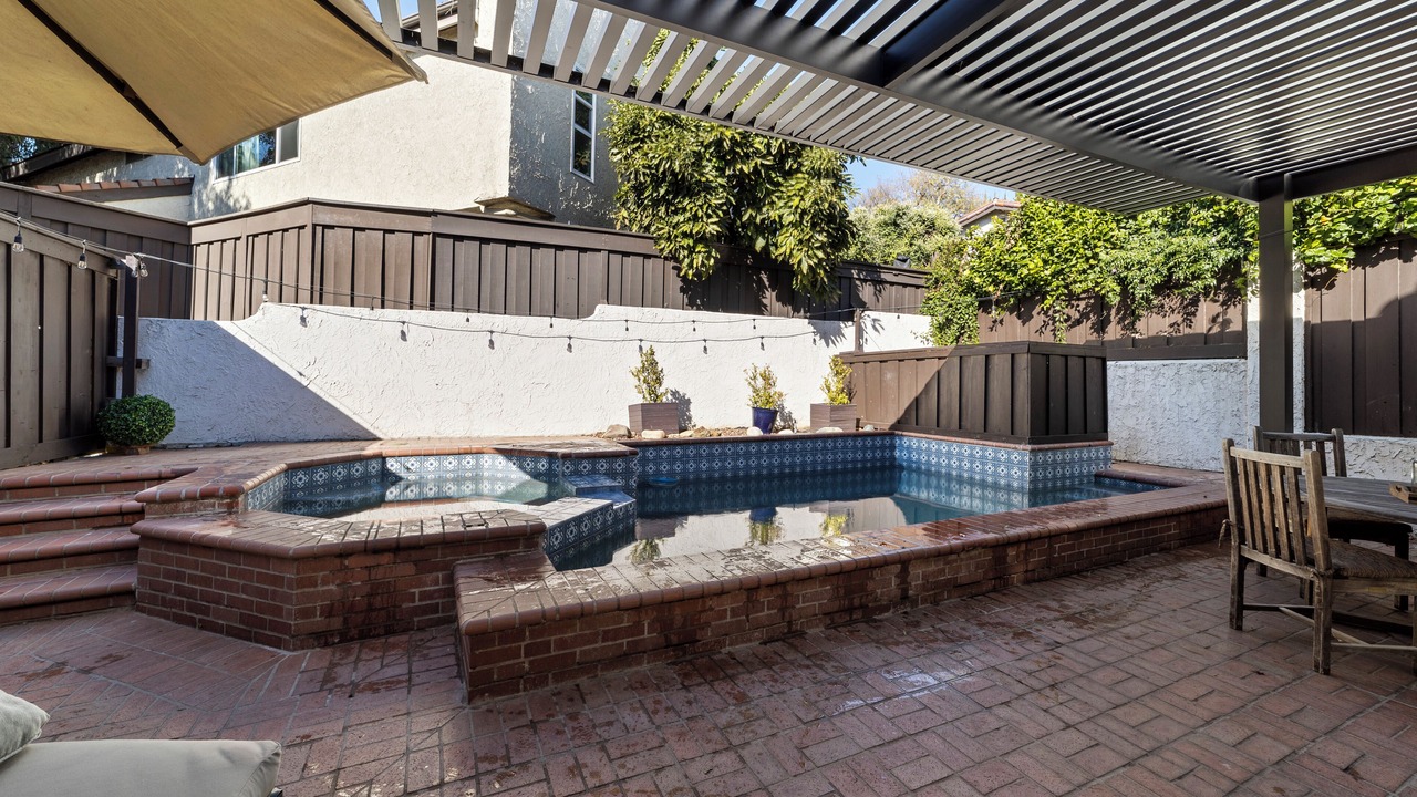 Photo of Outdoor in Los Cerritos