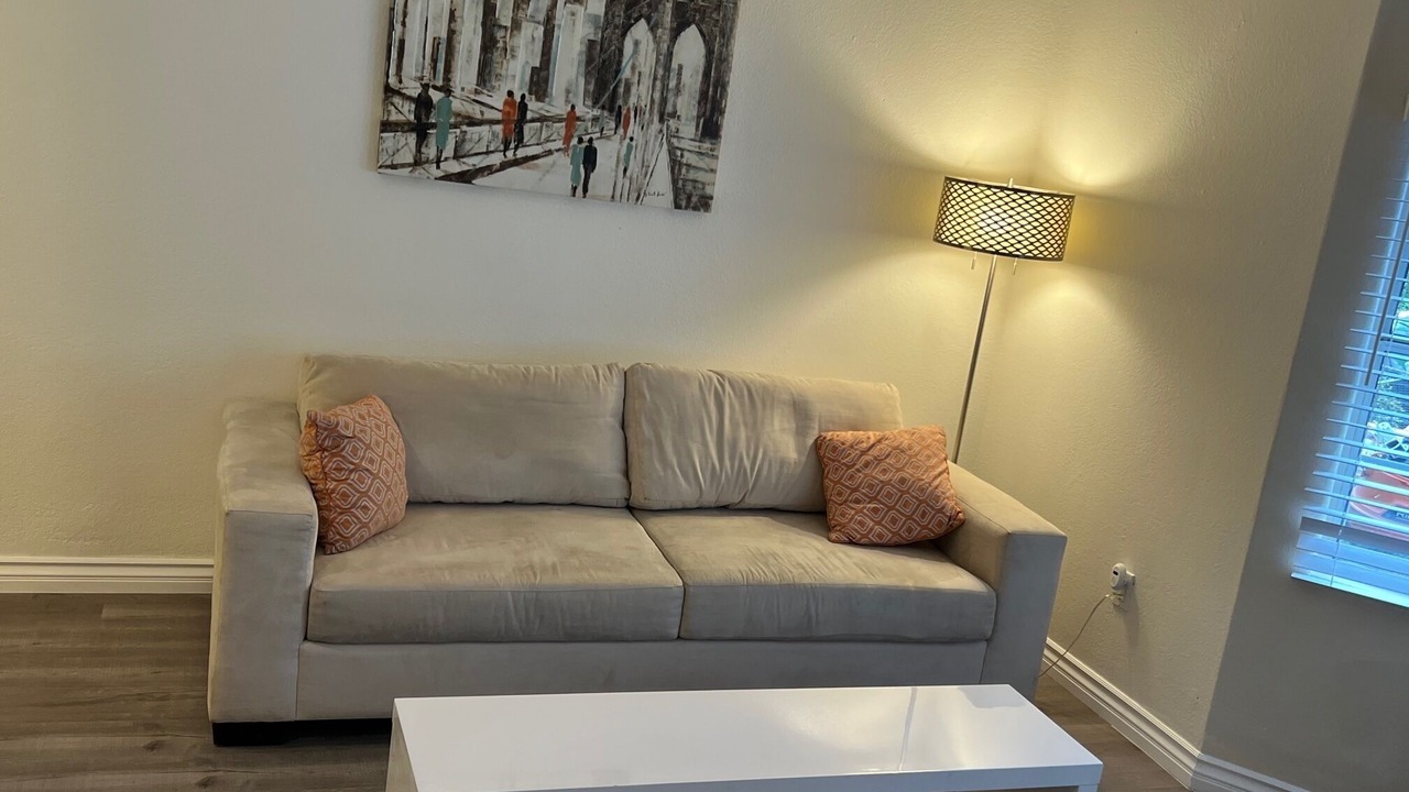 Photo of Livingroom in Lake Balboa