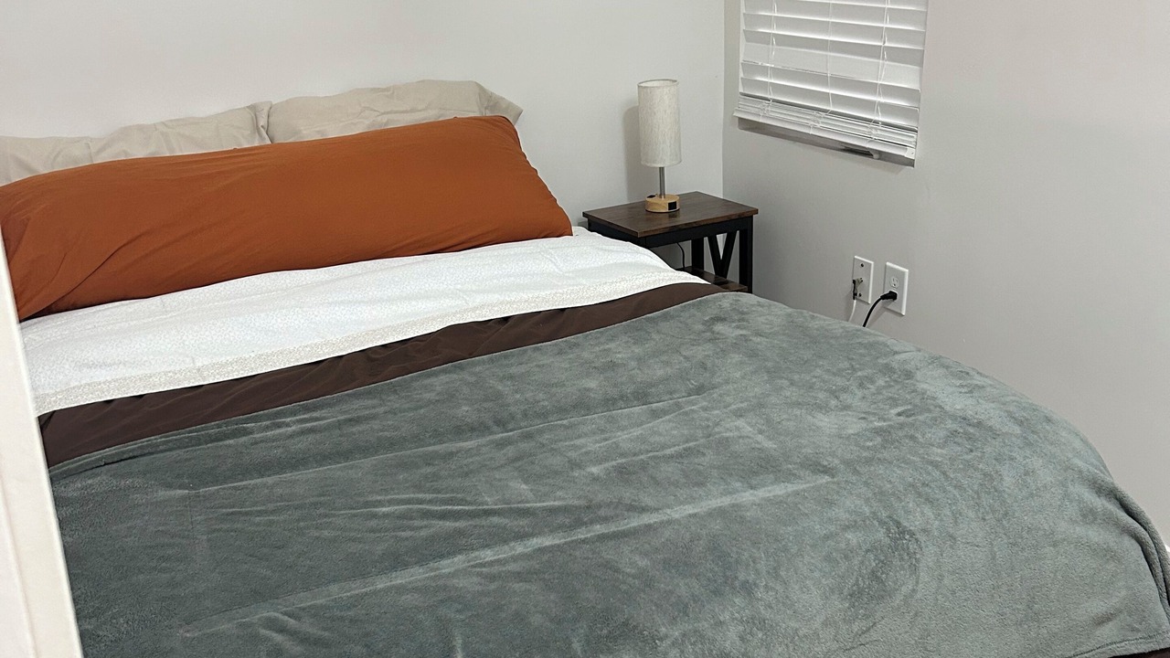 Photo of Bedroom in North Long Beach