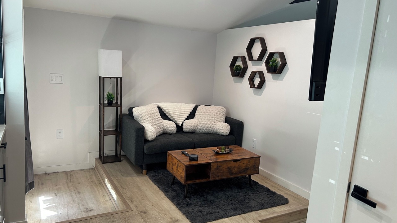 Photo of Livingroom in North Long Beach