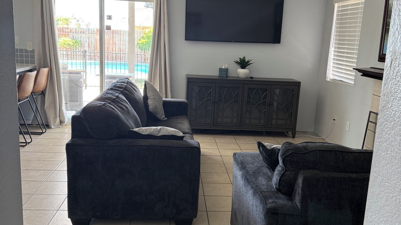 Photo of Livingroom in Pumpkin Center