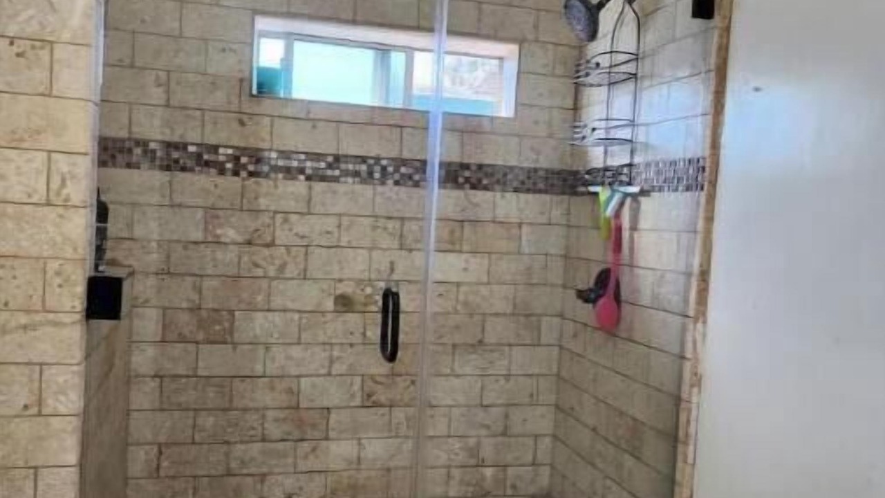 Photo of Bathroom in Los Angeles