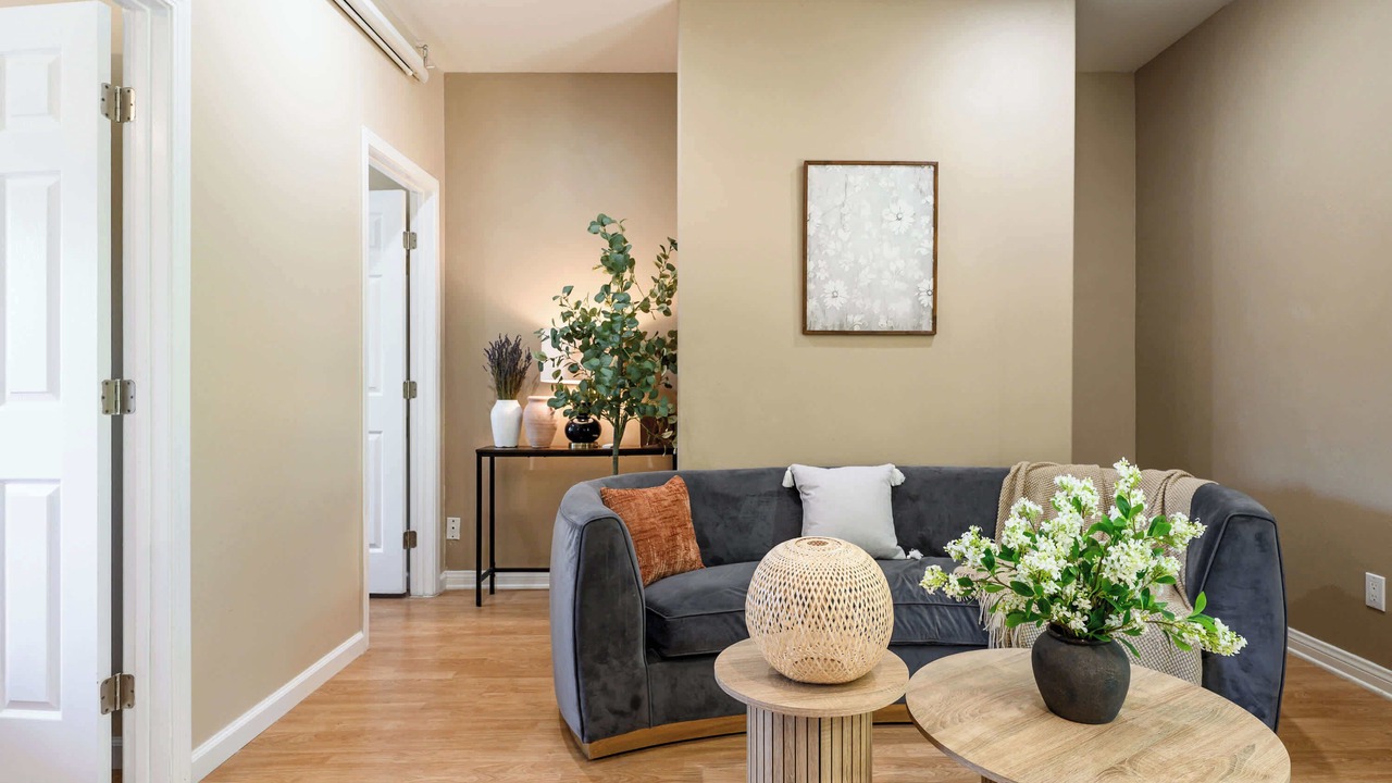 Photo of Livingroom in Pomona
