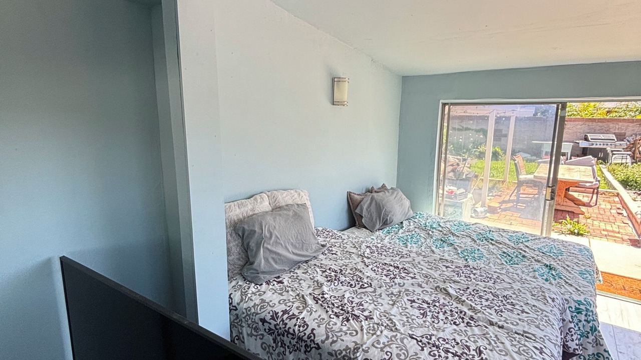Photo of Bedroom in Orange