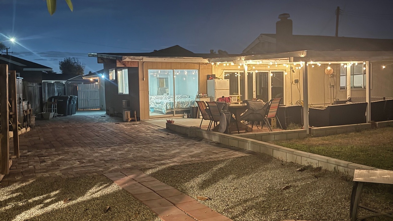 Photo of Patio Balcony in Orange