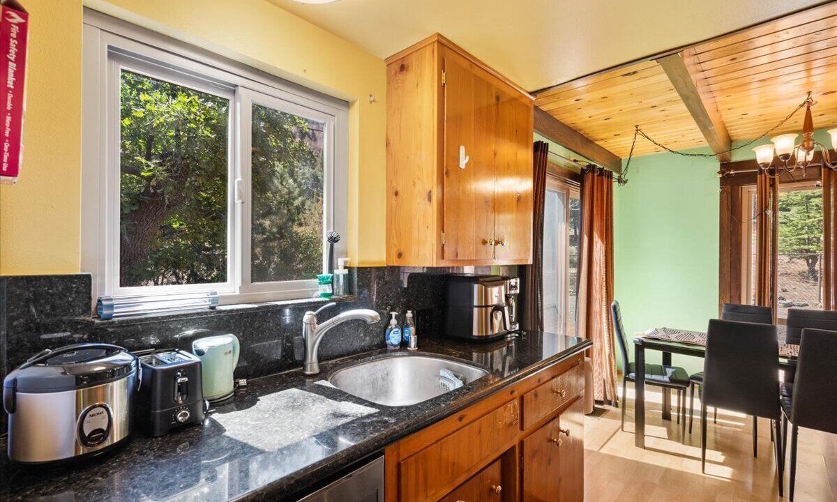 Photo of Kitchen in Wrightwood
