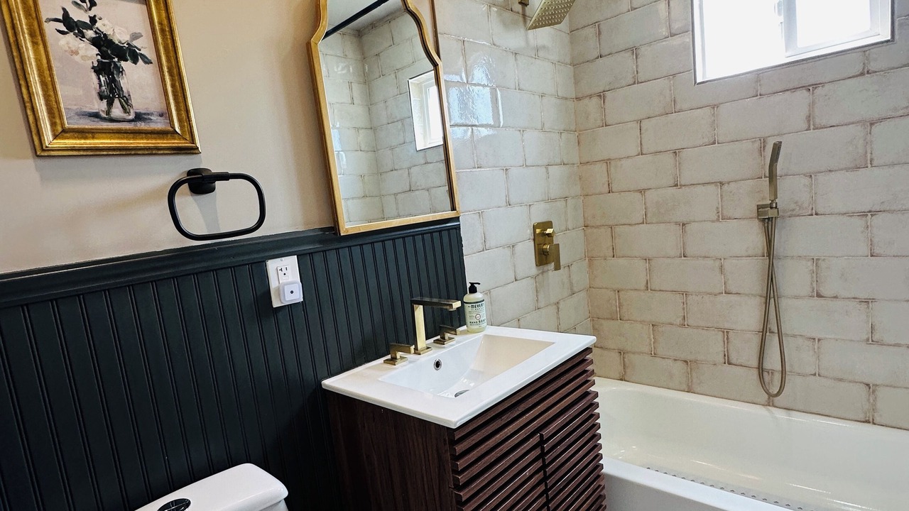 Photo of Bathroom in West Athens